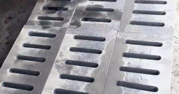 延安 芝麻灰石材沟盖板