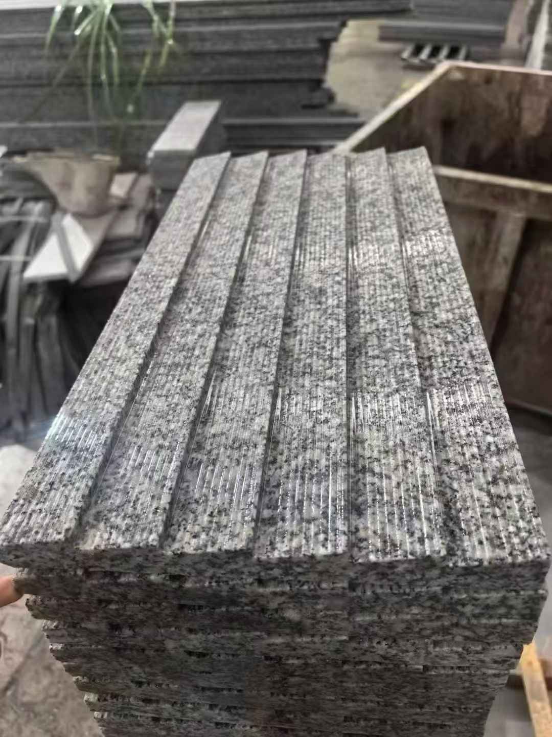 延安 狼牙石