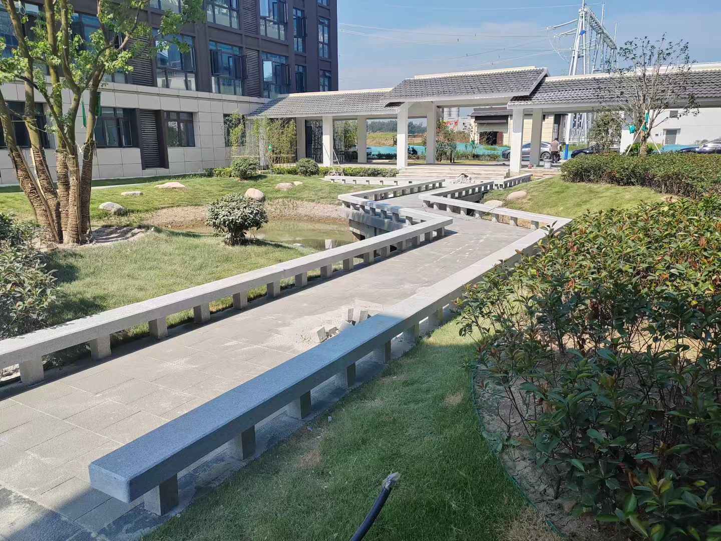 延安 芝麻灰小区坐凳&栏杆安装效果