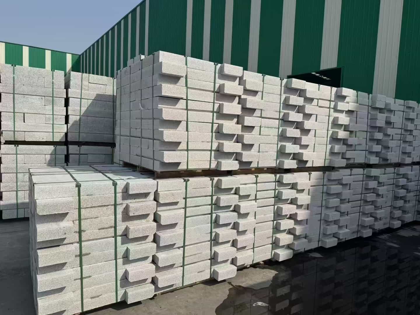 延安芝麻白路沿石