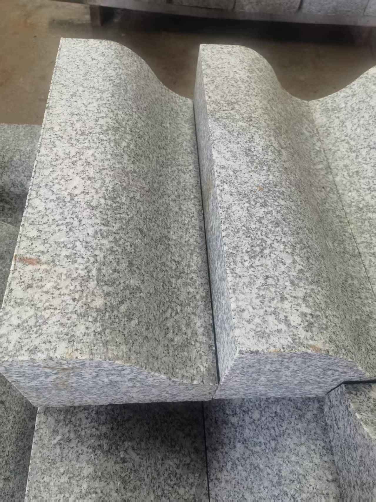 延安芙蓉白S型拉丝面路沿石