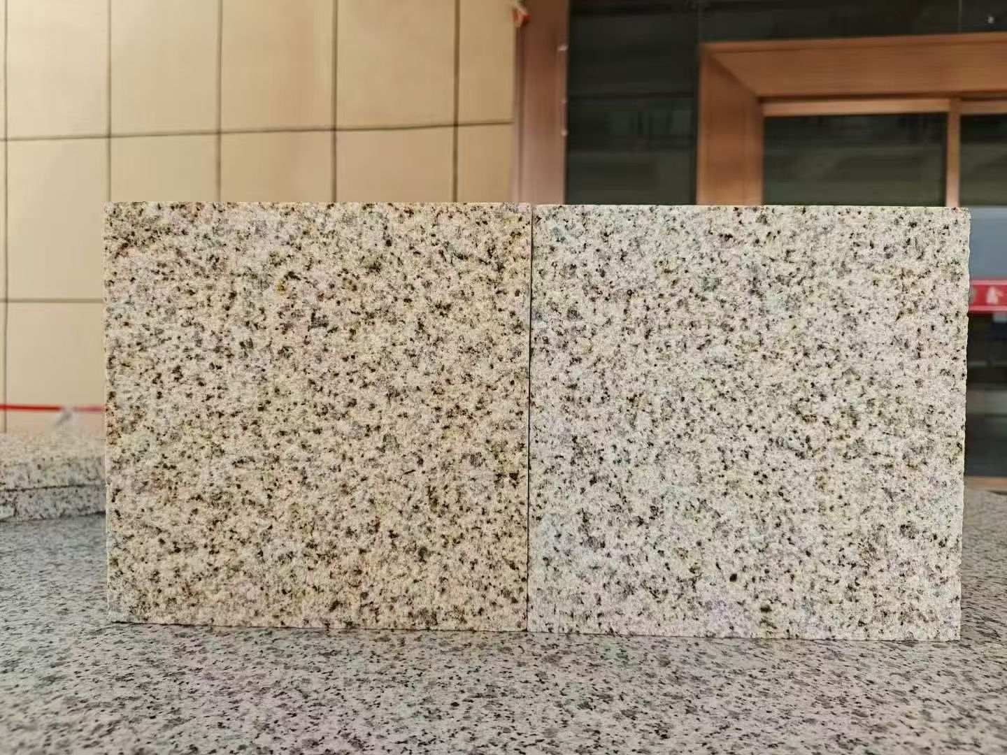 延安 黄金麻荔枝面，中黄与浅黄