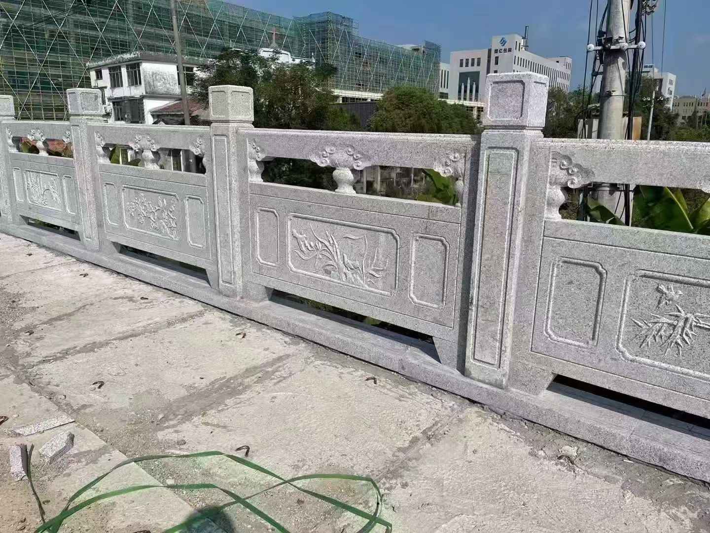 延安 芝麻白栏杆