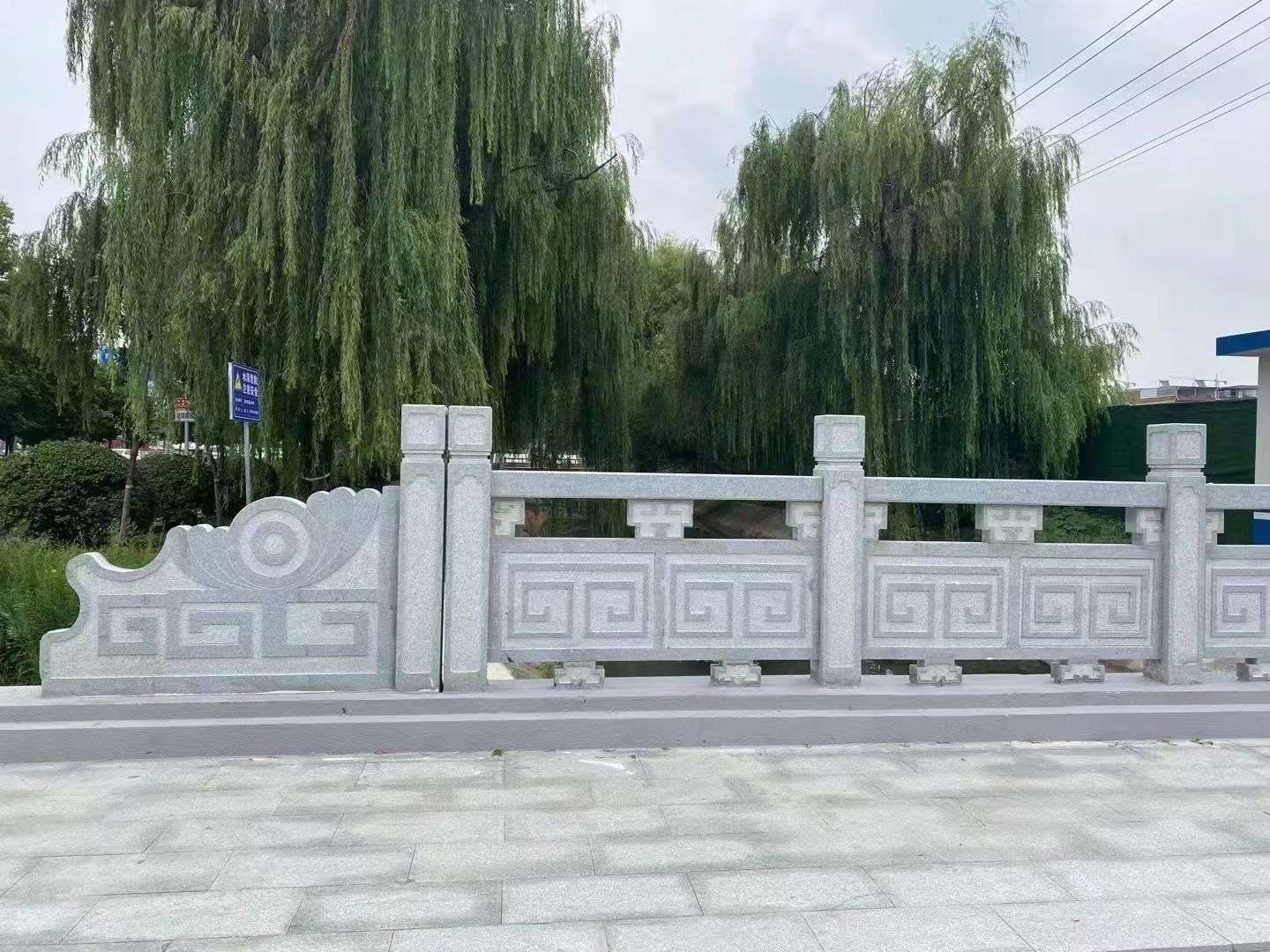 延安 芝麻灰桥栏杆、河道栏杆安装效果
